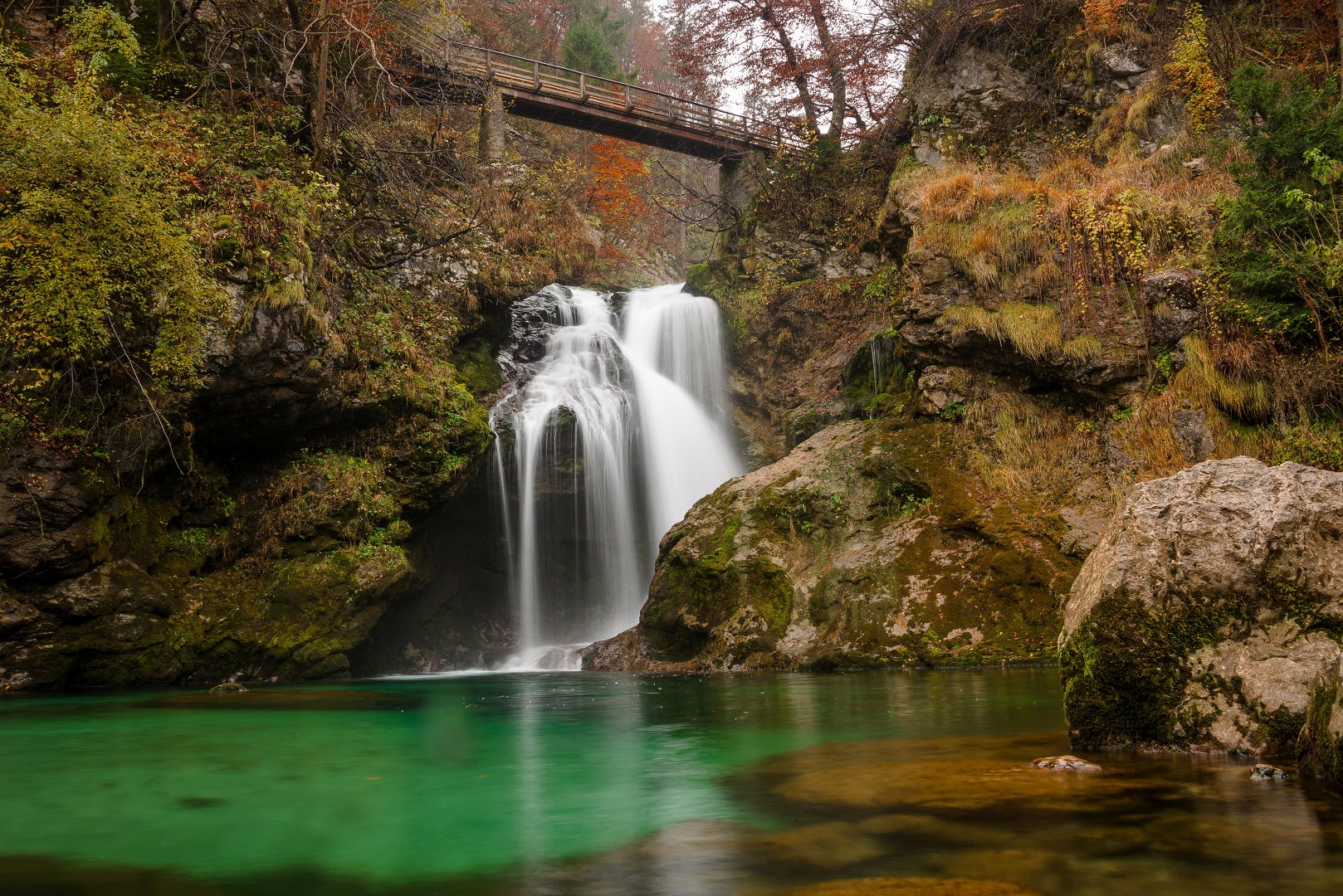 Vintgar and Šum waterfall